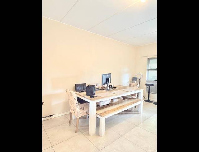 2 BEDROOM APARTMENT FOR SALE IN FOURWAYS